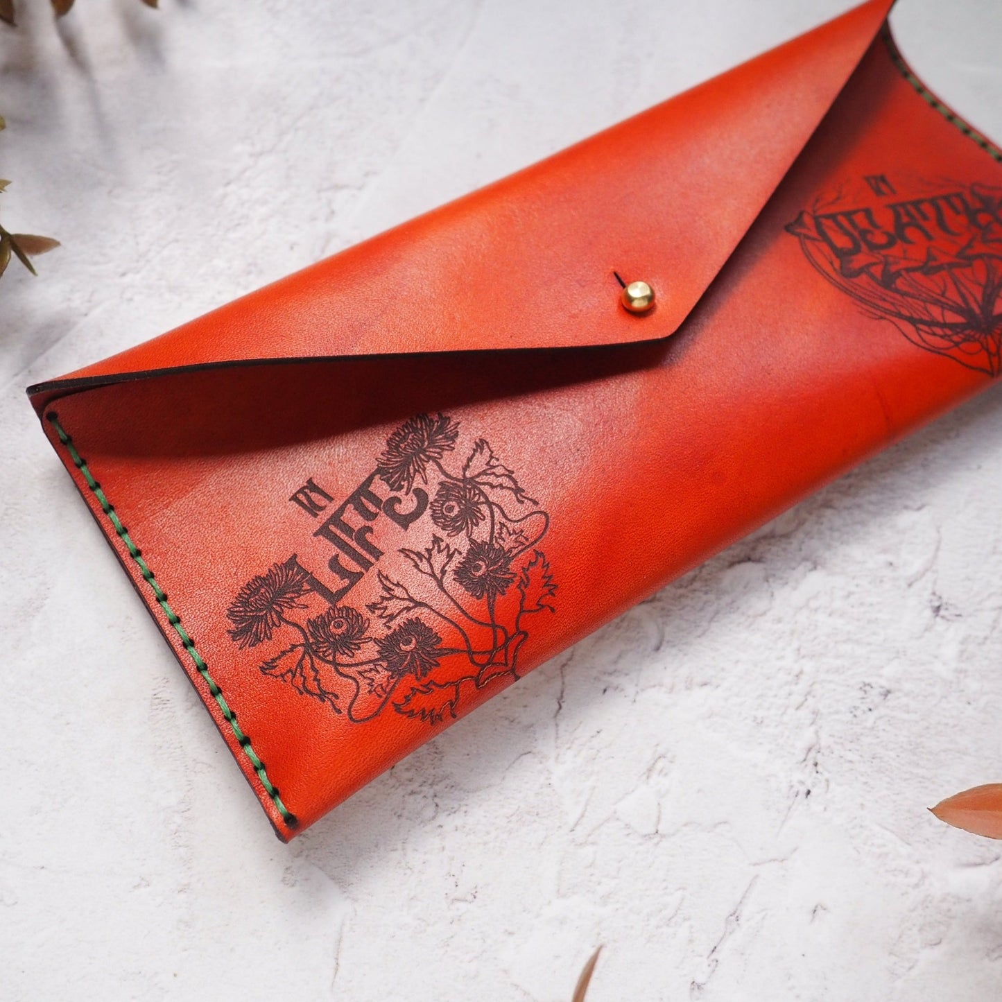 In Life and In Death Clutch, by Hord