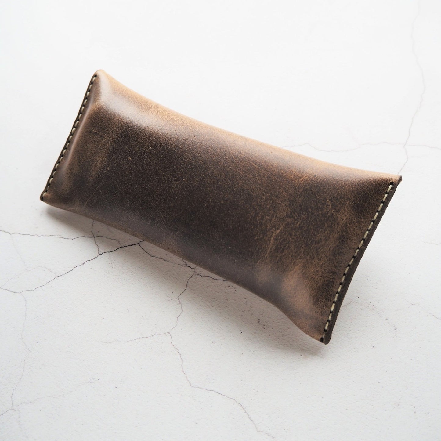 Posterior view of the Microphone Pouch by HÔRD.