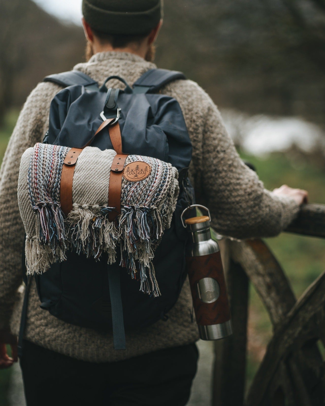 This picnic blanket carry strap has been handcrafted from luxurious leather.