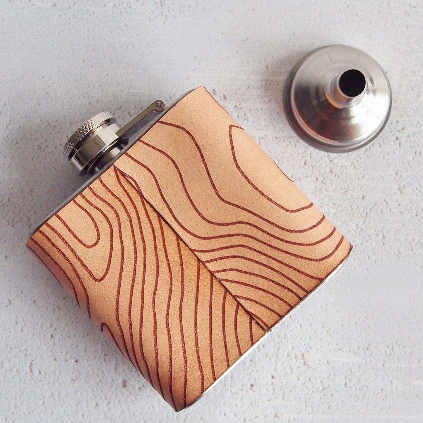 Posterior view of the Scottish Flask, the Ben Nevis Topographic Flask