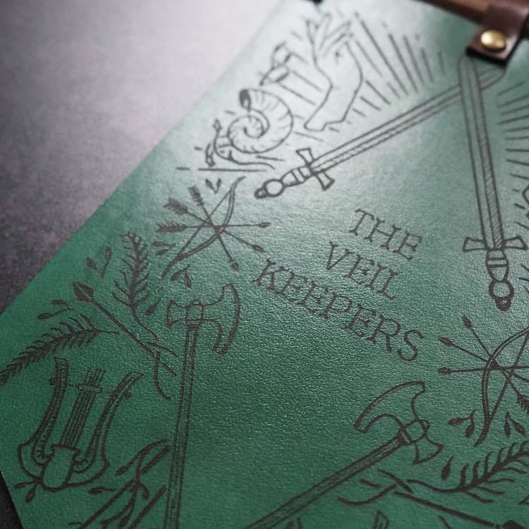 Close up view on the engraving of the Dungeoneers Banner which shows the custom text. This DnD decorations banner is perfectly crafted for DnD nerds.