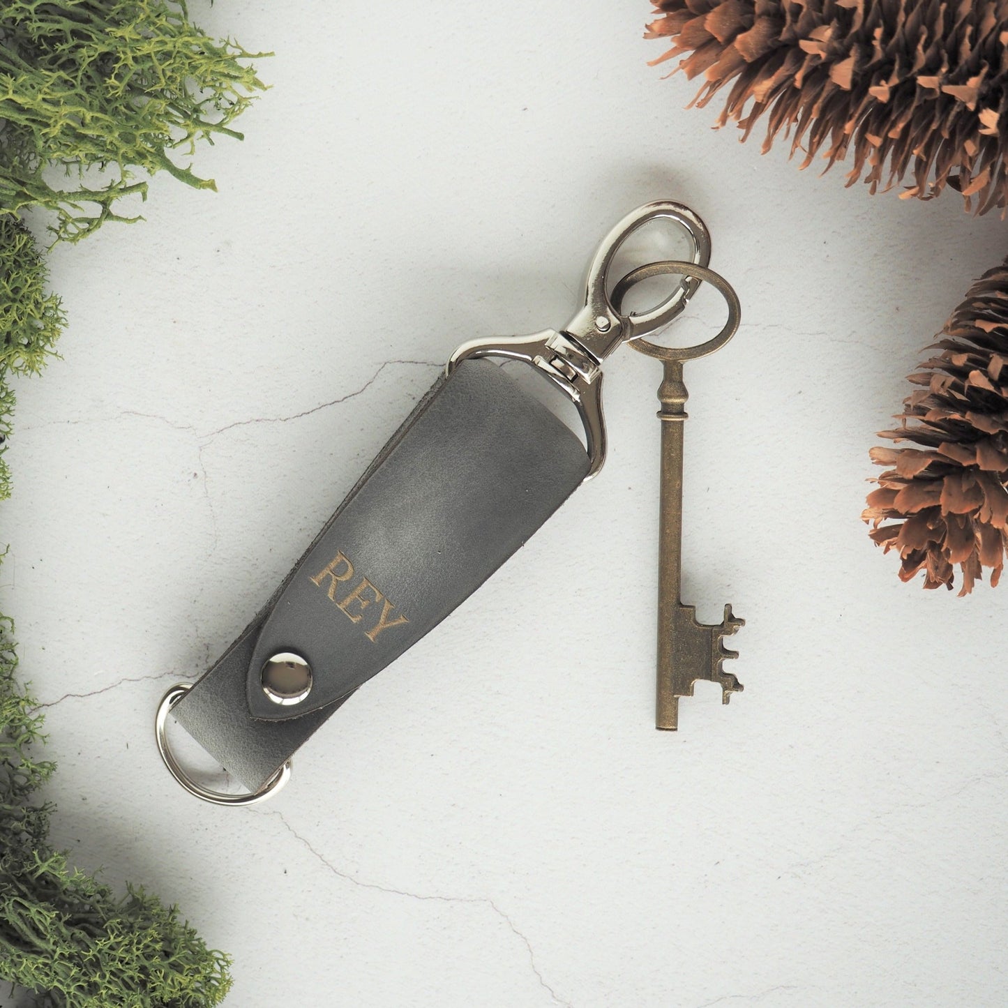 The Skor Leather Key fob, a custom leather keyring from HÔRD.