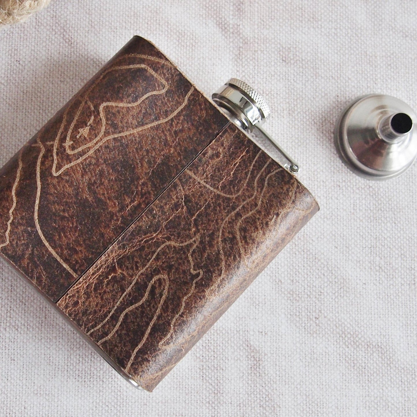 Back view of the Three Yorkshire Peaks Flask