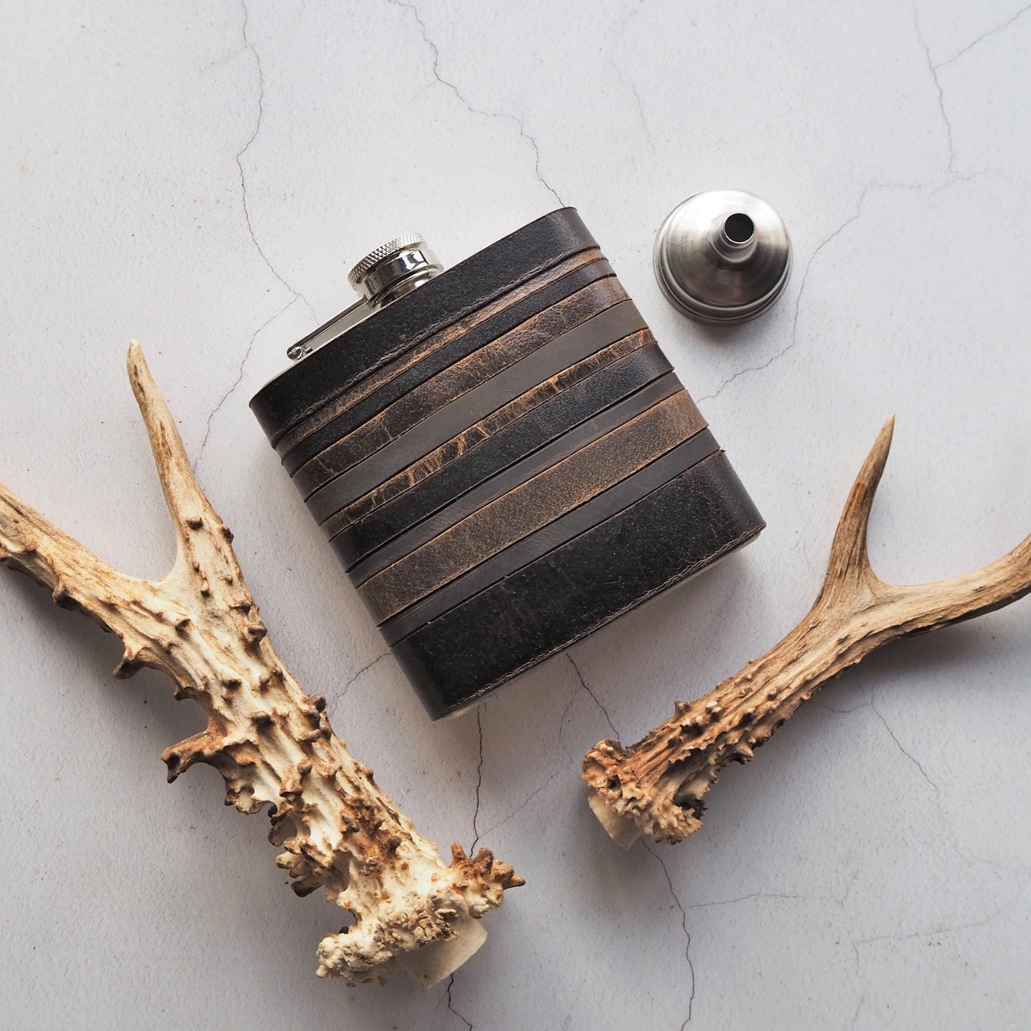 The Vintage Hip Flask with Peat Layers