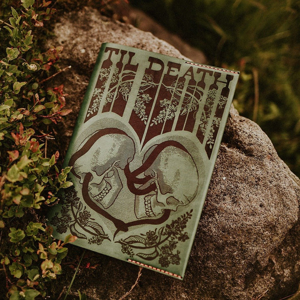 Til Death Wedding Planner Cover, by Hord