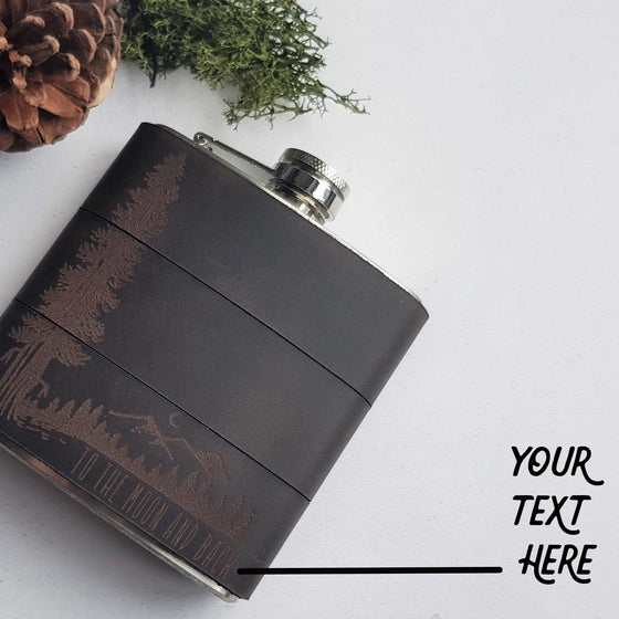 This engraved hip flask can be personalised with a custom text, name, initial, date date on the bottom right corner.