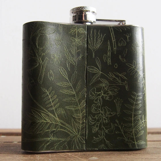Posterior view of the floral hip flask.