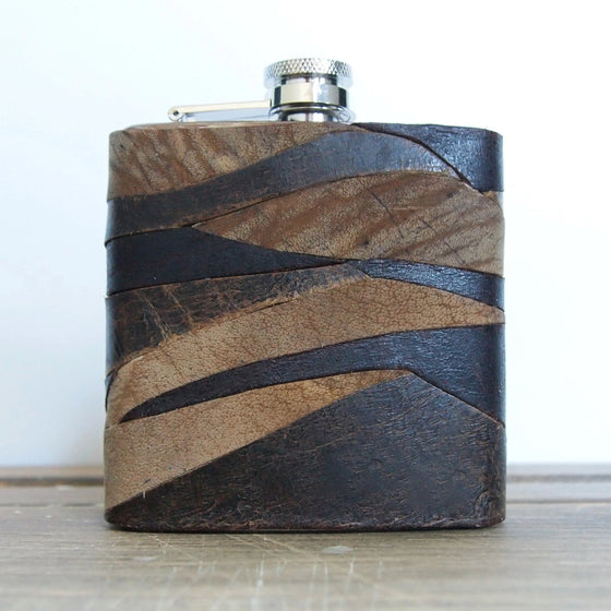 The Desert Leather Flask, a leather hunting flask from Hord.