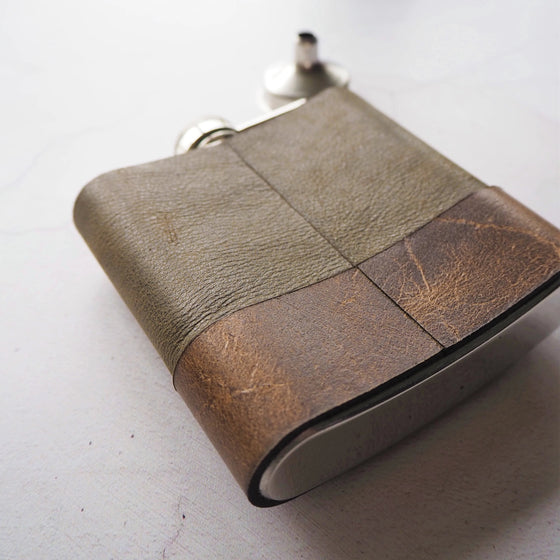 Posterior view of the Moss Leather Flask 