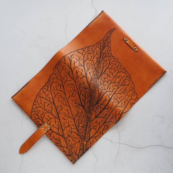 Full view of the Mulberry Leaf Journal Cover to craft the perfect leather bound journal by HÔRD.