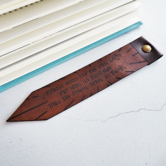 The Quote Bookmark, a luxury leather bookmark from Hôrd.