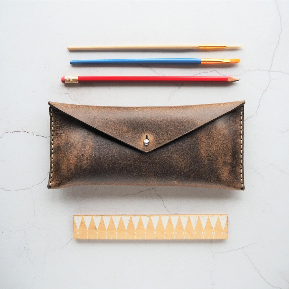 The Brown Leather Pencil Case, a leather pencil case from Hôrd.