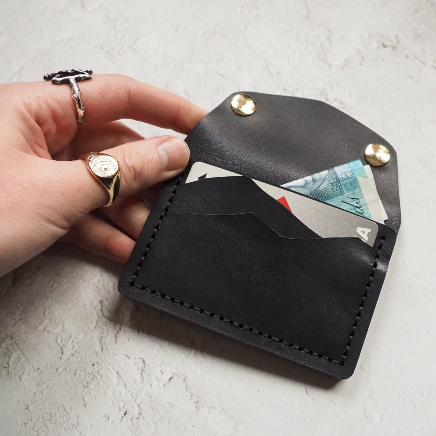 The Minimalist Wallet from Hôrd.