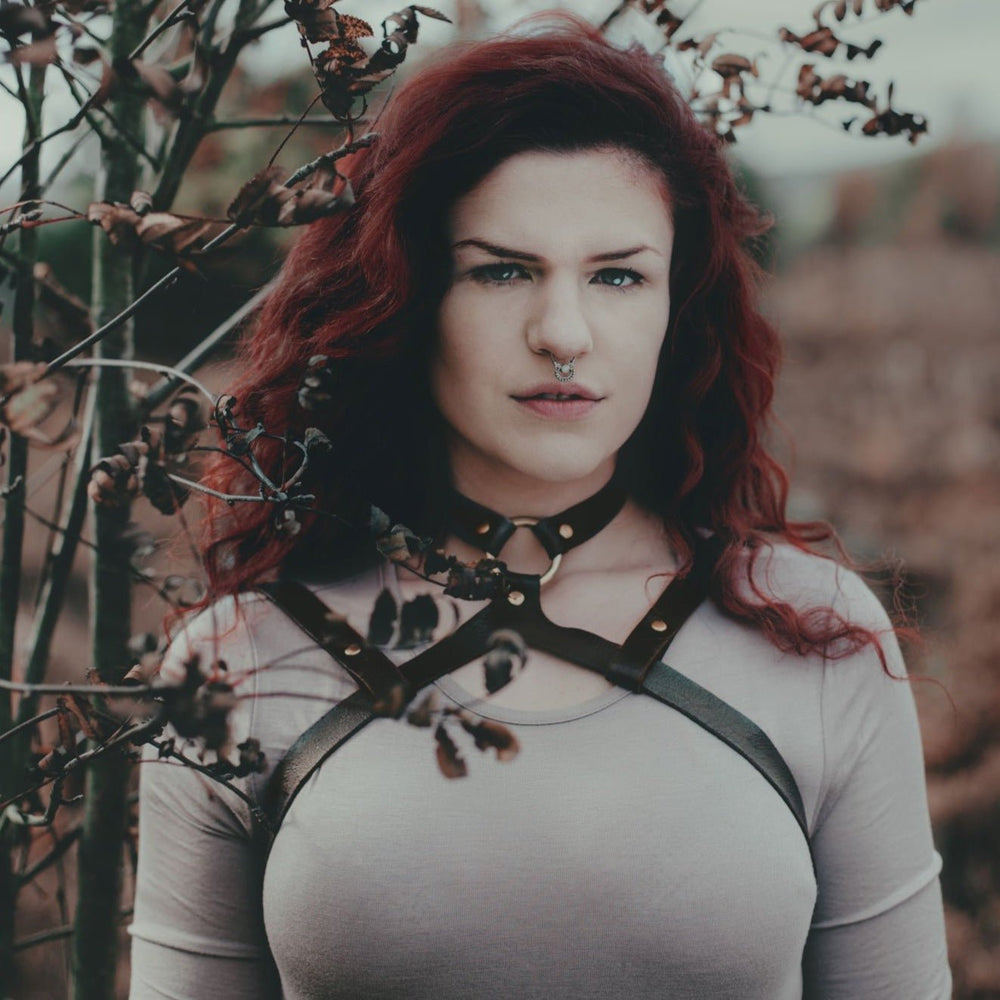 The perfect leather shoulder harness from Hord.