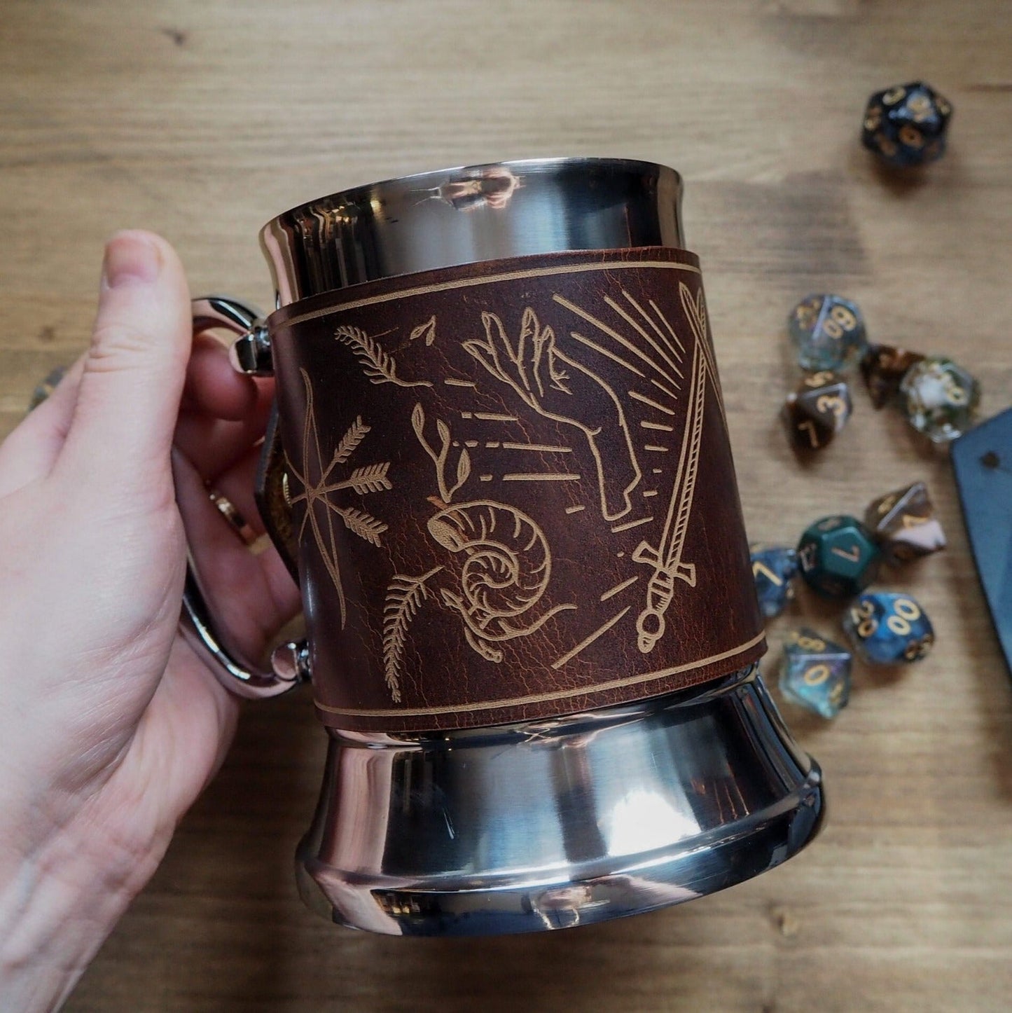 The Dungeoneers Tavern Mug in Chestnut by Hôrd.